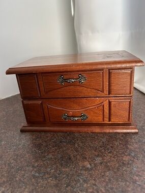 Vintage Wooden Jewelry Box spot on top see pics L 8 x W 4.5 D 4.5 inch